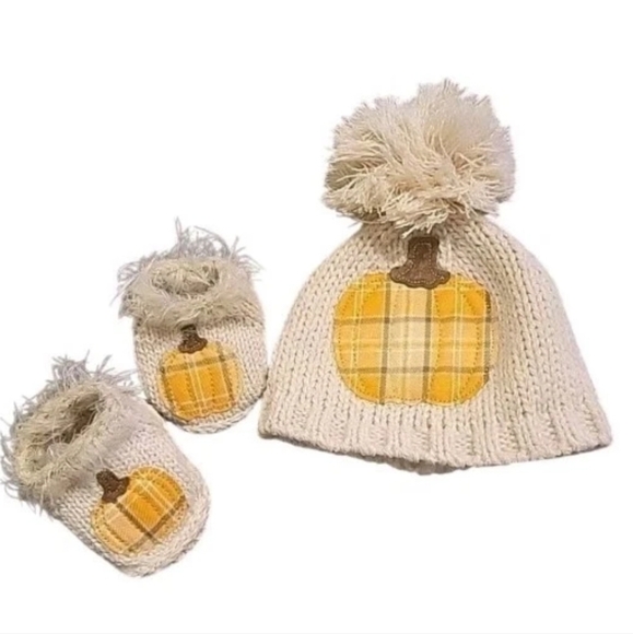 Little Me Baby Pumpkin Autumn Hat Booties 0-6 months Fall Thanksgiving Photo Op - Picture 2 of 8